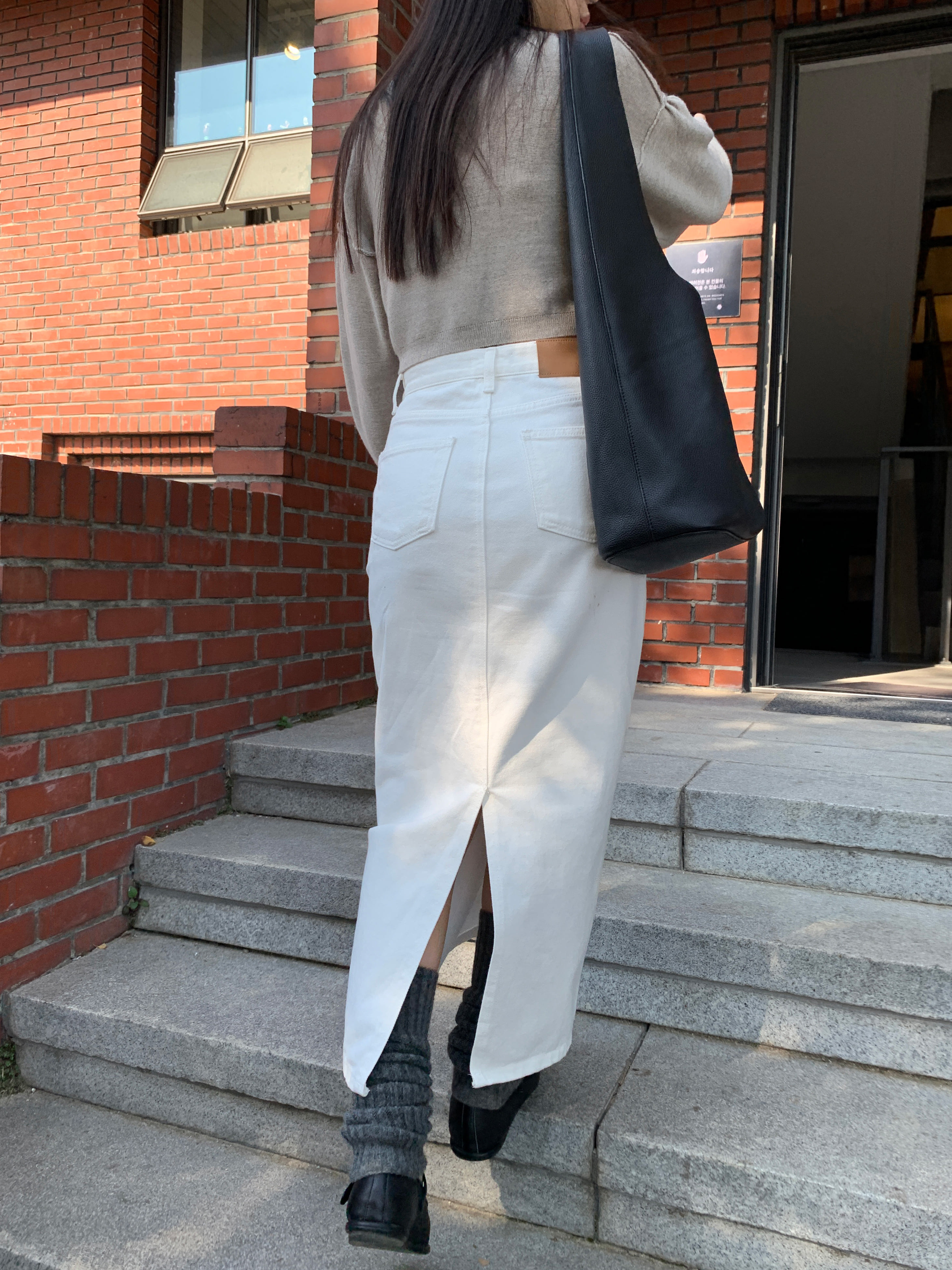 Split back organic-cotton denim maxi skirt (white)